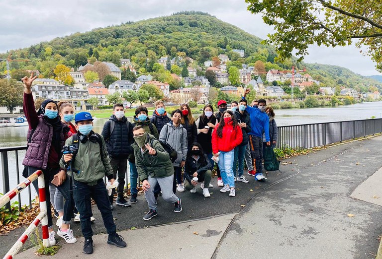 Gruppenbild 2_zuschnitt.jpg Gruppenbild 2_zuschnitt.jpg