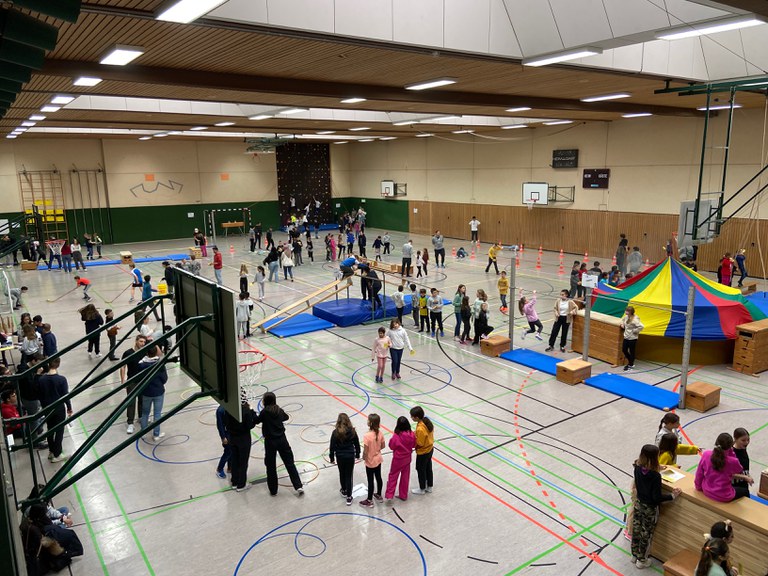 Die Wintergames waren für viele Kinder das Highlight des Tages..png Die Wintergames waren für viele Kinder das Highlight des Tages..png